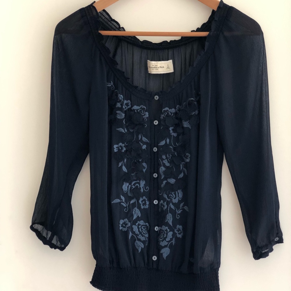 Cute top!